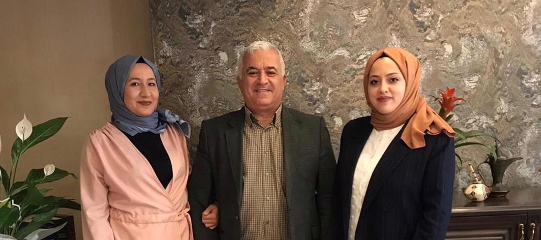 Sanatçı Mustafa Caymaz ’ın Kızları Avukat Efsun Şeyma Caymaz ve Avukat Reyyan Nur Caymaz