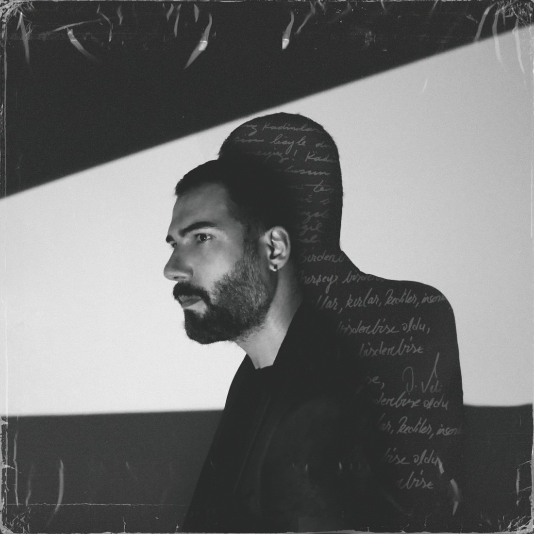 ORHAN VELİ ‘’BİRDENBİRE’’ YAYINDA!