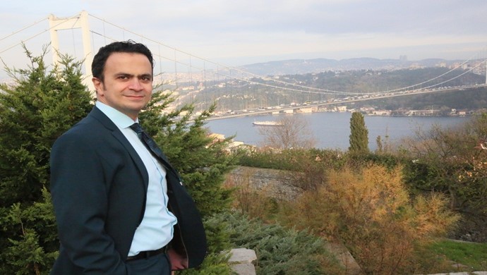 Henry Abdo, Şimdi de 4 ayrı dilde Dergi Çıkarıyor