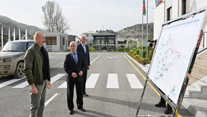 İlham Əliyev “Laçın” şəhər yarımstansiyasının açılışını edib