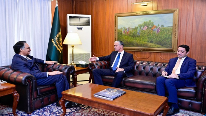 Meeting with the Minister of Foreign Affairs of Pakistan