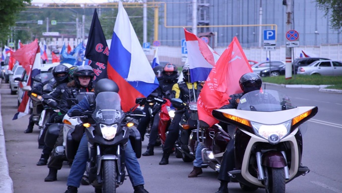 Birleşik Rusya, Saransk ve Samara’da Ölümsüz Alayın motorlu mitinglerini düzenledi