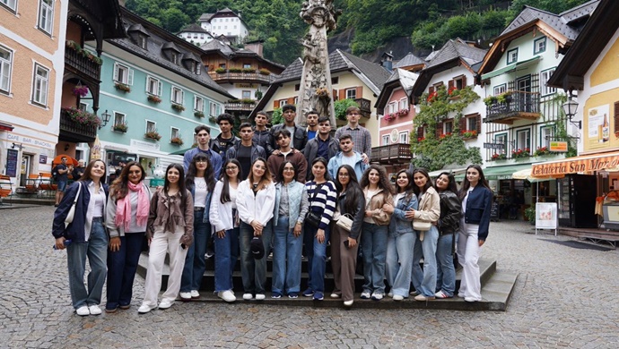 Şəhid övladları Avstriyada yay düşərgəsində iştirak edirlər