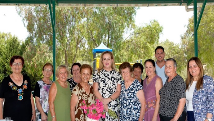 Cumhurbaşkanı Ersin Tatar’ın eşi Sibel Tatar, Yiğitler Köyü Güzelleştirme Kalkındırma ve Kültür Etkinlikleri Derneğini ziyaret etti