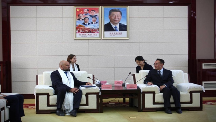 “Birleşik Rusya Genç Muhafızları” heyeti, Çin Halk Cumhuriyeti Tibet Özerk Bölgesi Uluslararası İşbirliği Dairesi Başkan Yardımcısı Liu Şusen ile bir araya geldi