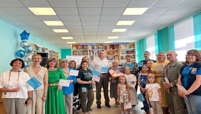 В Великих Луках Псковской области при поддержке «Единой России» обновили библиотеку