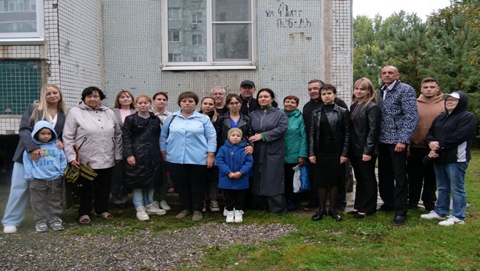 В Ульяновске «Единая Россия» открыла мемориальную доску в честь участника СВО