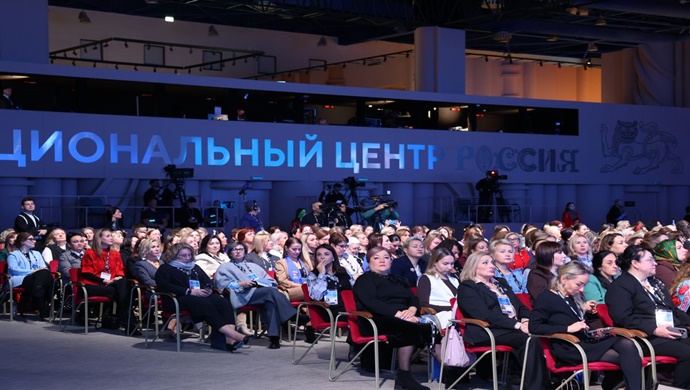 Евгений Ревенко: «Единая Россия» — это эффективный инструмент, позволяющий женщинам приходить во власть