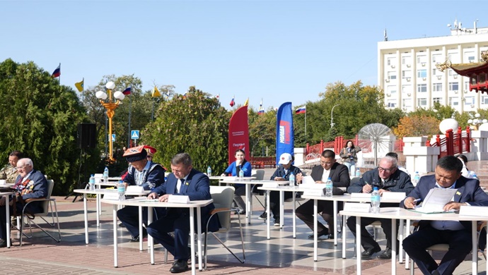 «Единая Россия» провела в регионах первый Всероссийский агродиктант