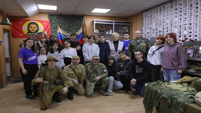 «Единая Россия» подвела итоги акции «Письмо солдату» в Мурманске