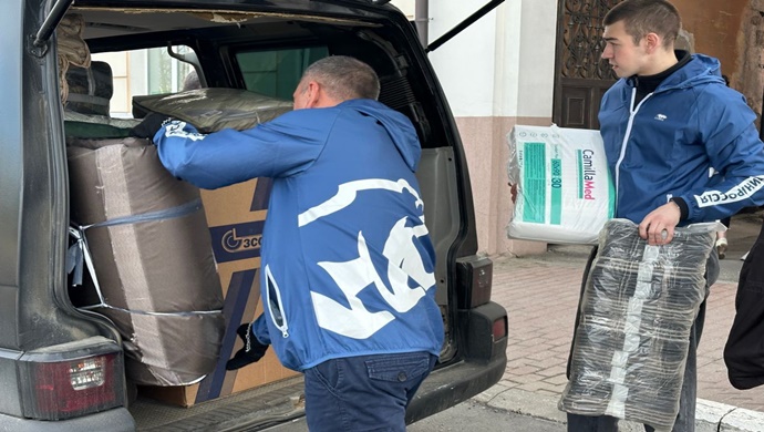 Средства связи, транспорт, печи и медикаменты: «Единая Россия» продолжает гуманитарную миссию в зоне СВО