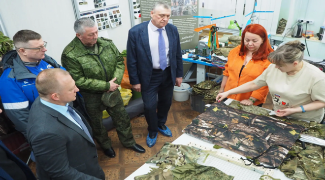 Birleşik Rusya, Nadym’deki (Yamalo-Nenets Özerk Okrugu) dikiş taburunun gönüllülerine destek verdi