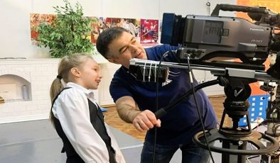Birleşik Rusya’nın girişimiyle, Pokachi’den (Khanty-Mansi Özerk Bölgesi) öğrenciler televizyon ve radyo şirketini ziyaret etti