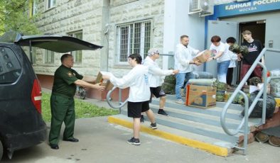 Средства РЭБ, автомобиль, квадрокоптеры, стройматериалы: «Единая Россия» направила новые гумконвои на фронт