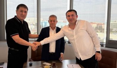 Asaf Atasoy `dan 19 Mayıs Atatürk’ü Anma, Gençlik ve Spor Bayramı Mesajı