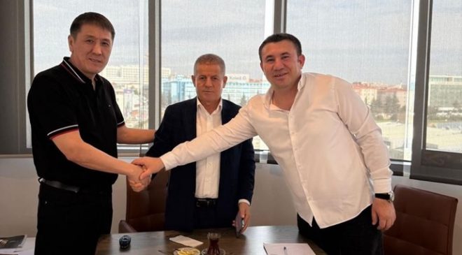 Asaf Atasoy `dan 19 Mayıs Atatürk’ü Anma, Gençlik ve Spor Bayramı Mesajı