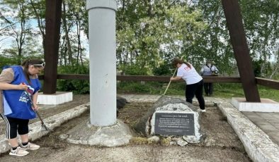 Birleşik Rusya, bölgelerde temizlik günleri düzenledi