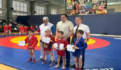 В Каспийске при поддержке «Единой России» прошёл открытый чемпионат Дагестана по самбо
