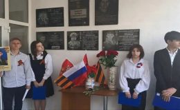 «Единая Россия» открыла в Ставропольском крае мемориальные доски и Парты Героя в память о бойцах СВО