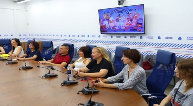 Birleşik Rusya’nın katılımıyla Volgograd’da girişimci adayları için bir eğitim kursu düzenlendi
