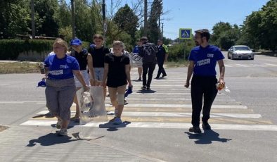 «Единая Россия» организовала уличный урок безопасного поведения на дорогах для детей в Геническе Херсонской области