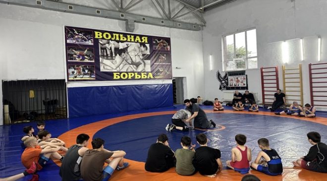 Марафон «Сила России»: в Грозном состоялся мастер-класс по вольной борьбе