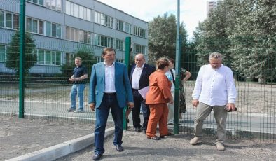 Okullar, bir klinik, bir toplum merkezi, yollar: Birleşik Rusya milletvekilleri, Halk Programı kapsamındaki yerlerdeki çalışmaların hızını ve kalitesini değerlendirdi