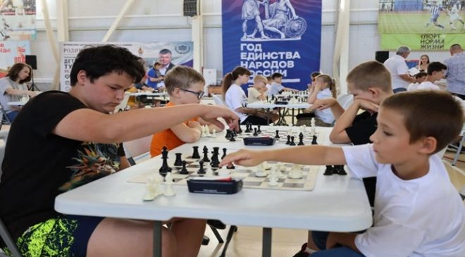 Çocuk Sporları parti projesinin desteğiyle Nizhny Novgorod Bölgesi, Krasnye Baki’de bölgesel bir hızlı satranç turnuvası düzenlendi