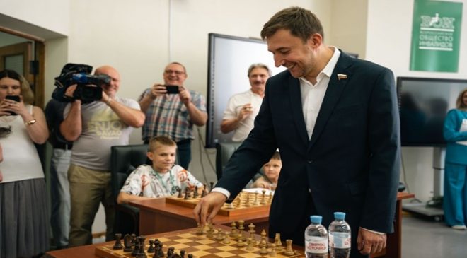 Сторонники «Единой России» проводят неделю шахмат в рамках марафона «Сила России»