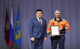 Krasnoyarsk Bölgesi’ndeki Birleşik Rusya aktivistleri, Metalurjlar Günü’ne adanmış etkinliklere katılıyor