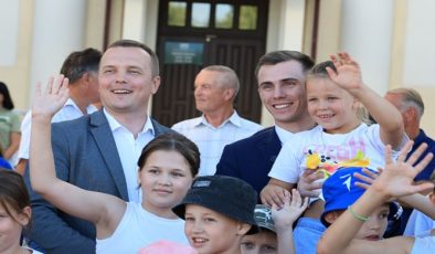 Владислав Головин отметил системные решения «Единой России» в поддержку детского и молодёжного творчества в Новодвинске Архангельской области