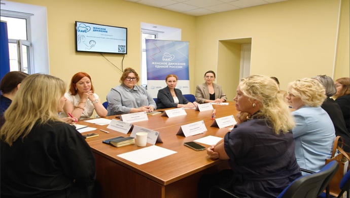 St. Petersburg’da, Birleşik Rusya Kadın Hareketi, şehir genelinde kadınlara yönelik destek programlarının geliştirilmesi için öneriler hazırladı