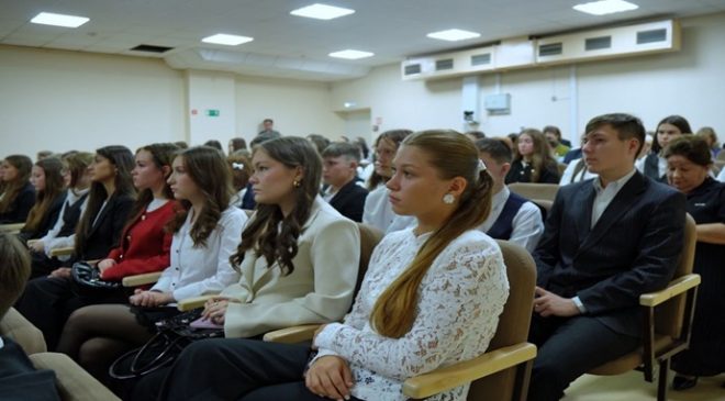 Представители «Единой России» оценили благоустройство социально значимых объектов в регионах