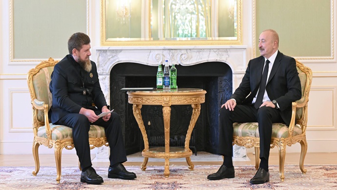 İlham Aliyev, Rusya’nın Çeçen Cumhuriyeti Devlet Başkanı’nı kabul etti