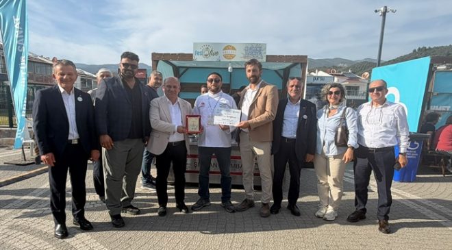 FestOlive · III. Edremit Zeytinyağı Tadım Festivali`nde Ünlü İş Adamı Hüseyin Yazgülü, Kelleci Hüseyin Usta, Yerini Aldı