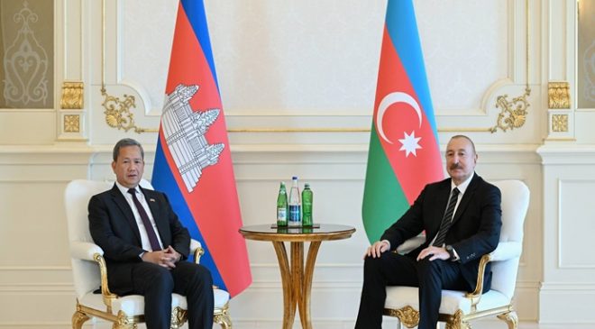 İlham Aliyev, Kamboçya Başbakanı ile sınırlı katılımlı bir görüşme gerçekleştirdi