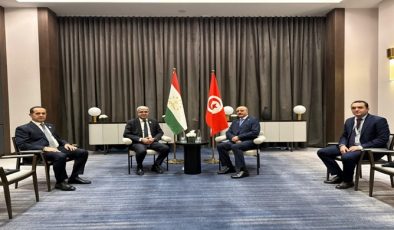 Meeting with the Minister of Foreign Affairs of Tunisia