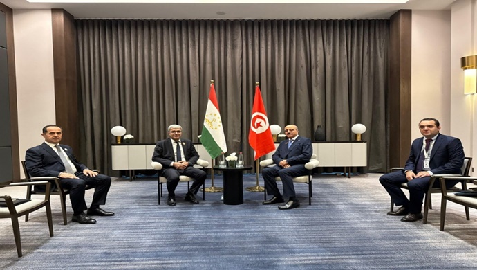 Meeting with the Minister of Foreign Affairs of Tunisia