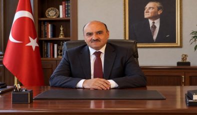 SİVASLI İŞ ADAMI MEHMET ŞEKER`DEN 29 EKİM CUMHURİYET BAYRAMI MESAJI